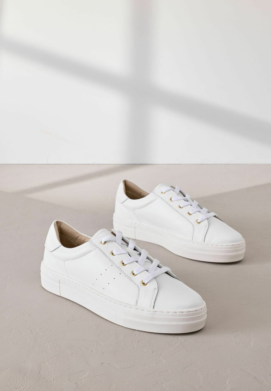 Кроссовки REGULAR FIT - SIGNATURE Next, белый — фото 2