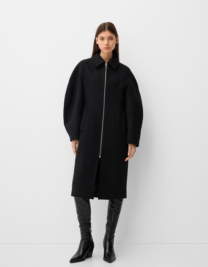 

Длинное пальто из смеси шерсти Manteco с рукавами-фонариками Bershka, черный