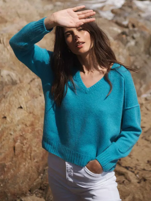 

Джемпер NRBY Sydney Cashmere V-Neck, цвет aqua