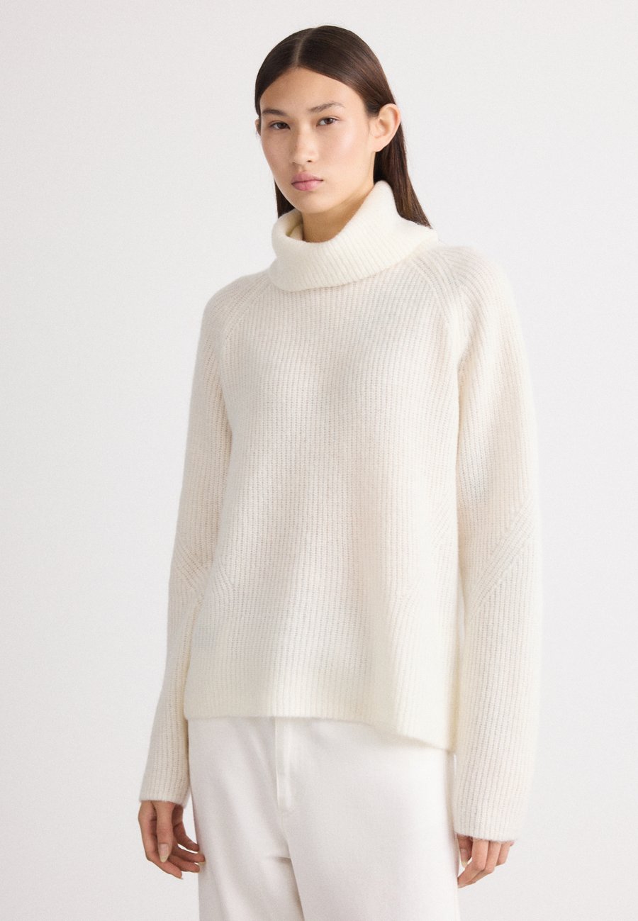 

Джемпер BOSS FALODINA, Open White/Off-White