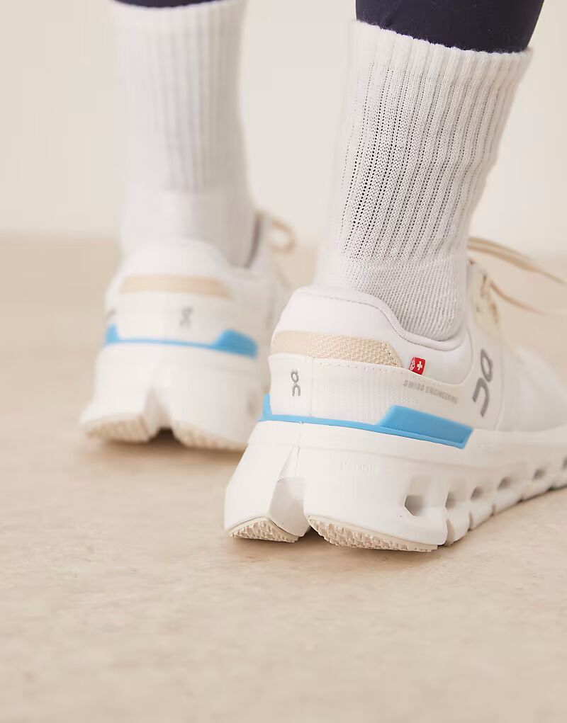 Кроссовки для бега ON Cloudrunner 2 белого и синего цвета On Running — фото 4