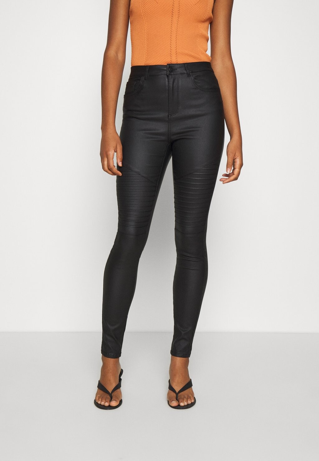 

Джинсы Skinny Fit Vmsophia Skinny Biker Coated Vero Moda, цвет black/coated