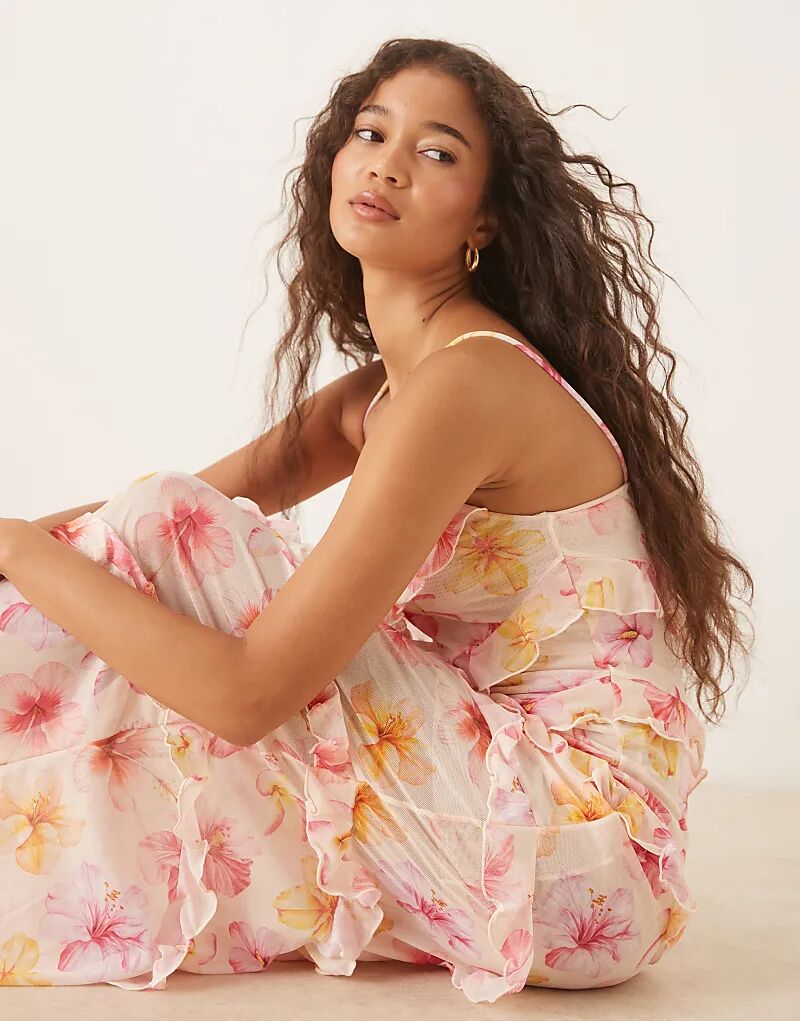 

Пляжное макси-платье Wild Lovers Cali Dreams с цветочным принтом и оборками белого цвета