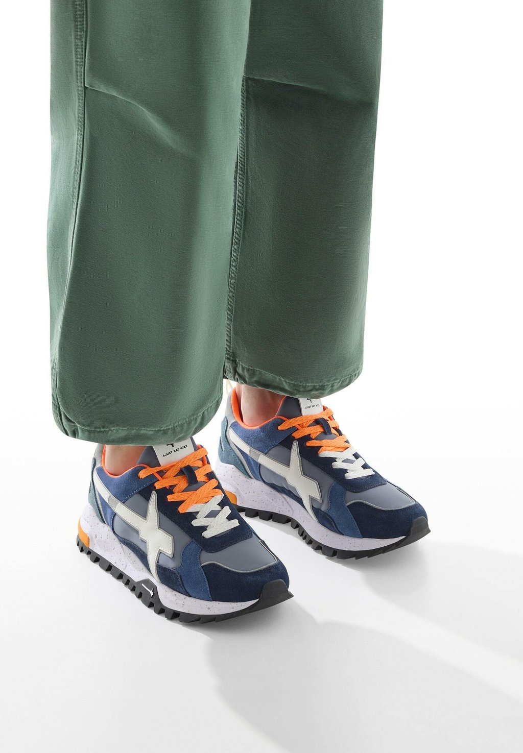 

Кроссовки BREEZE W6YZ, цвет Marineblau