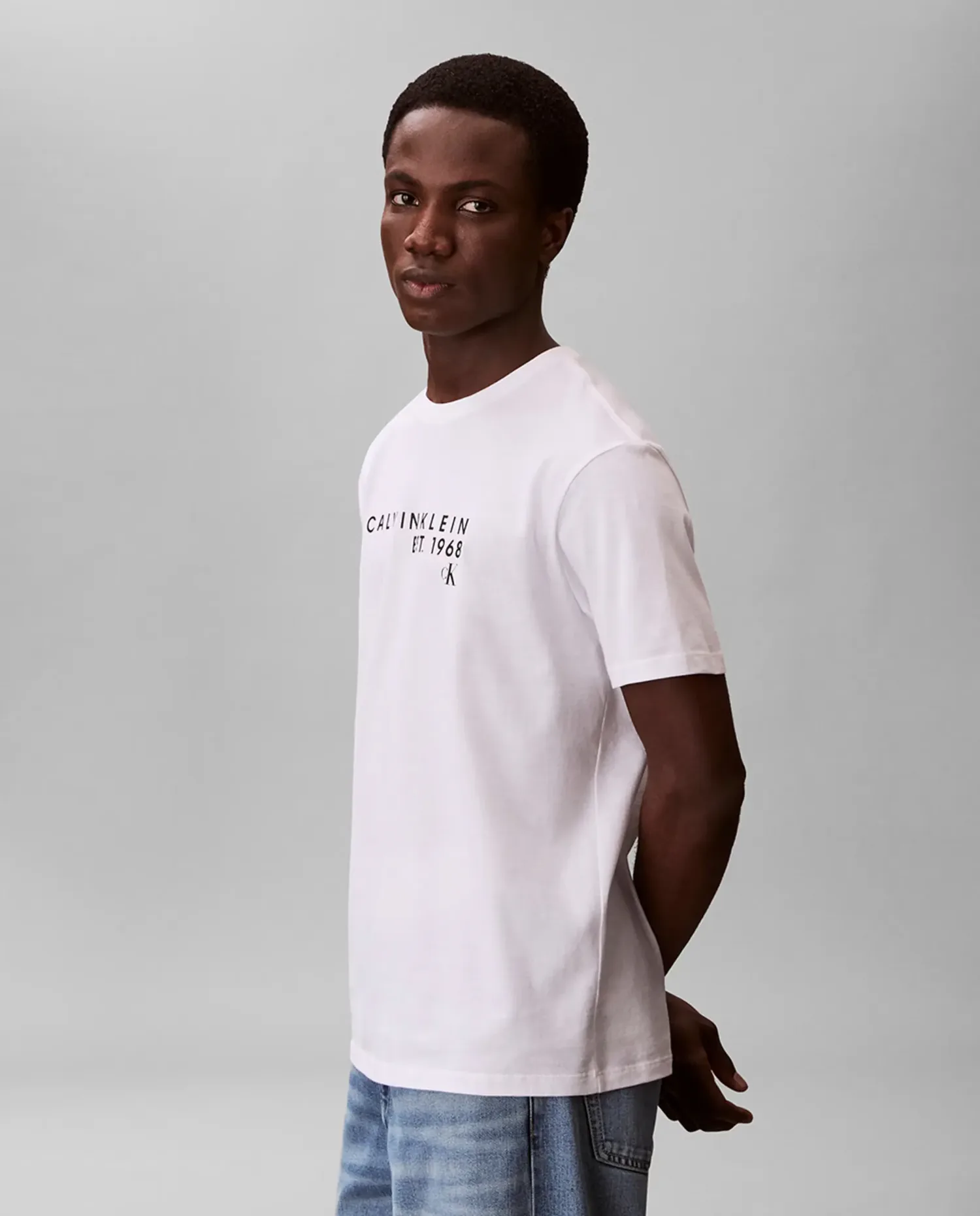 Мужская футболка с полосатым логотипом Calvin Klein, светло-голубой — фото 3