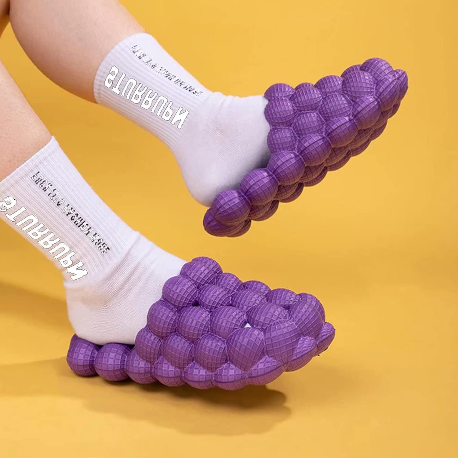 Домашние тапочки Asifn Lychee Bubble для мужчин и женщин, для спортзала, спа, ванной комнаты и улицы, быстросохнущие, мягкие и удобные с массажной подошвой, забавные, противоскользящие тапочки, фиолетовый — фото 3
