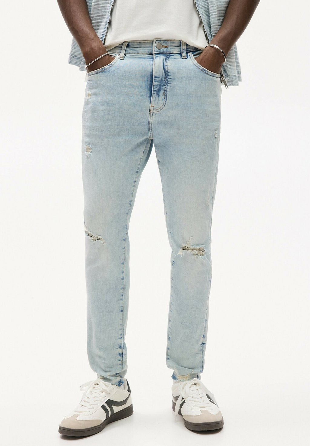 

Джинсы облегающего кроя PULL&BEAR, цвет Light Blue Denim