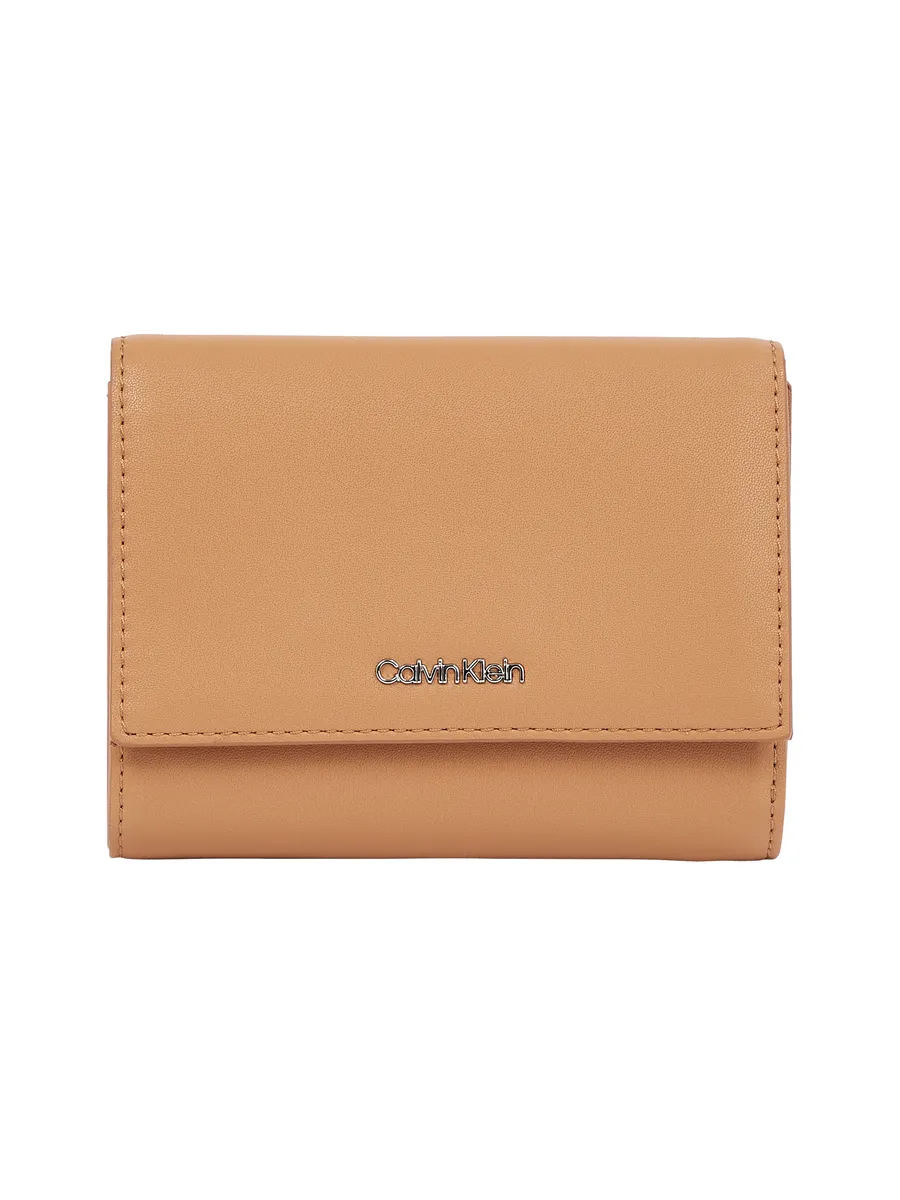 

Кошелек Calvin Klein "CK MUST MD TRIFOLD W/ZIP", цвет Lion