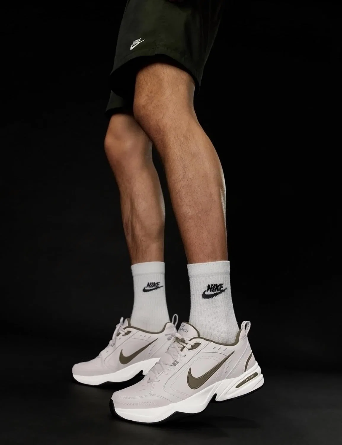 Кроссовки для тренировок Nike Air Monarch IV, Moon Particle/Dark Hazel/Black — фото 3