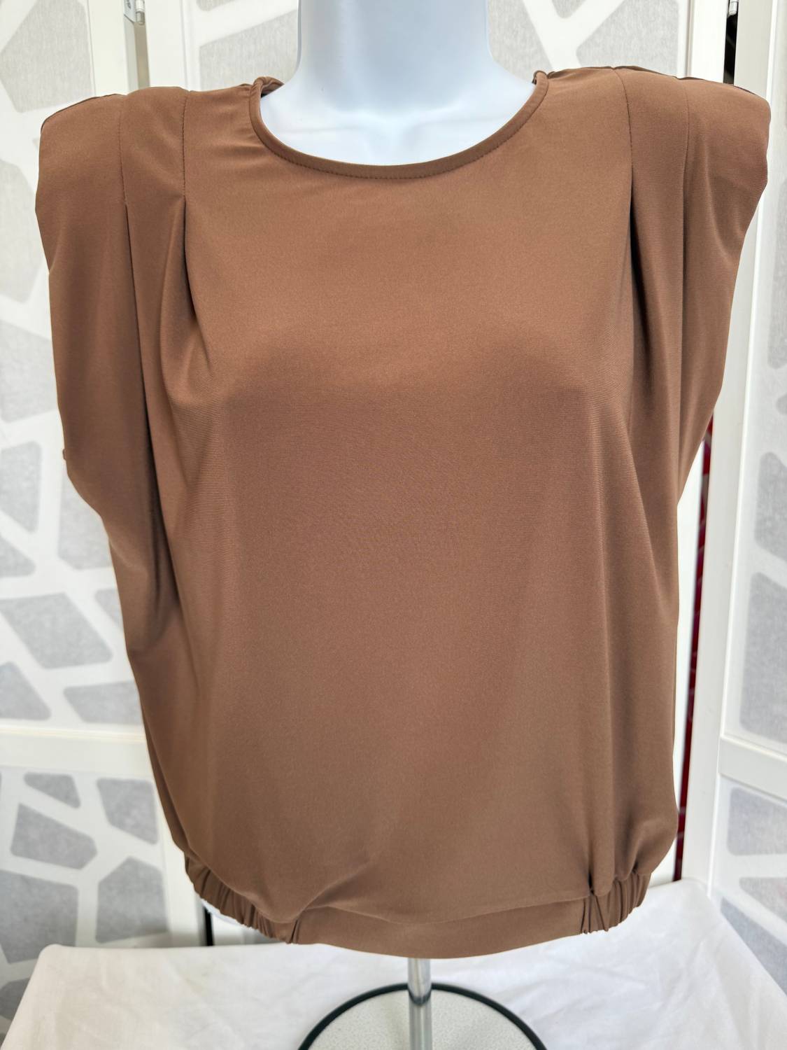 

Frank Lyman Топ с короткими рукавами коричневого цвета