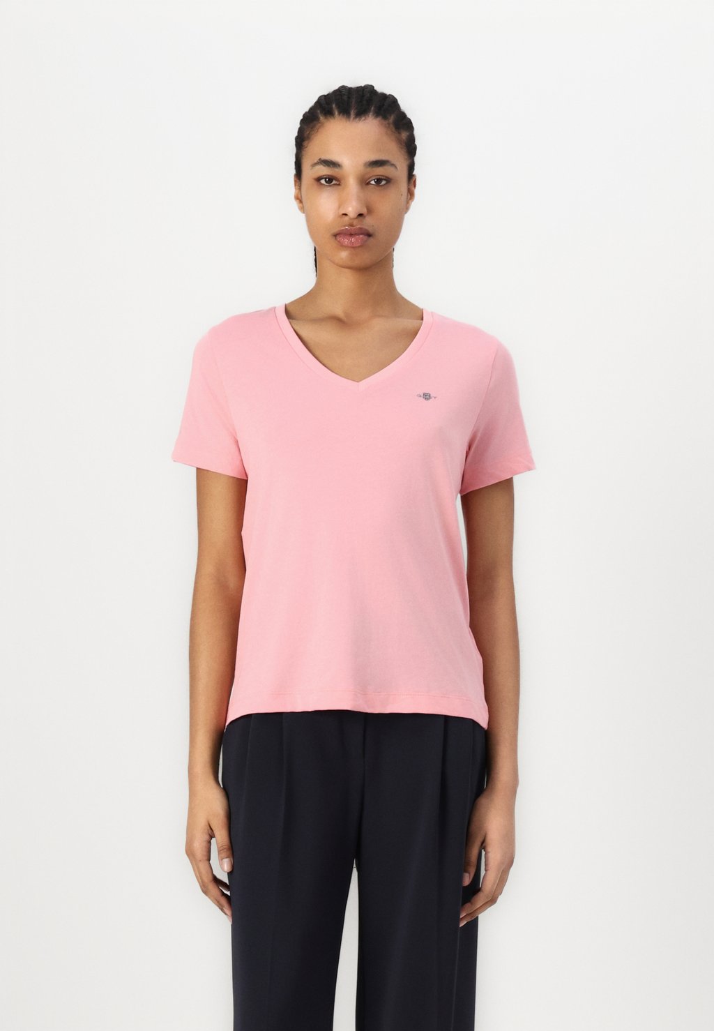 

Базовая футболка SHIELD V NECK GANT, розовый