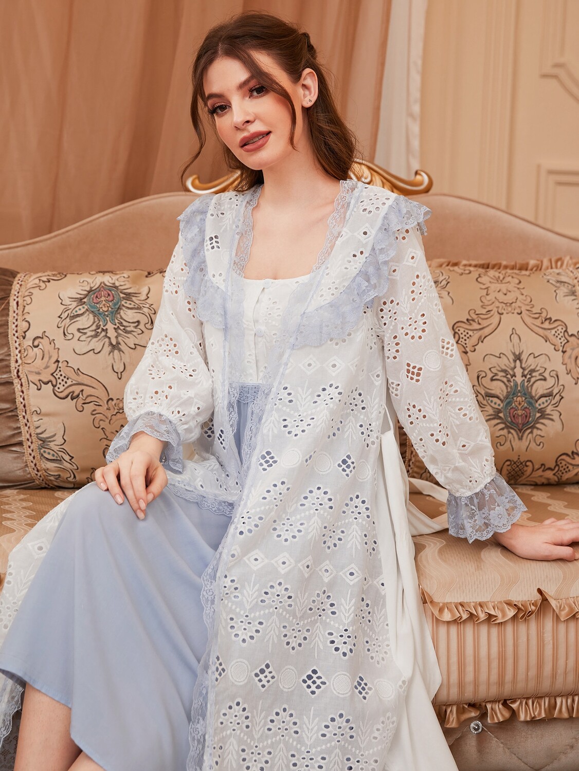 

Пижамы/выходные наряды Palace Nights, платья с вышивкой со звездами и контрастным кружевом. и пальто с поясом Обрезание с дренажем Shein, синий/белый