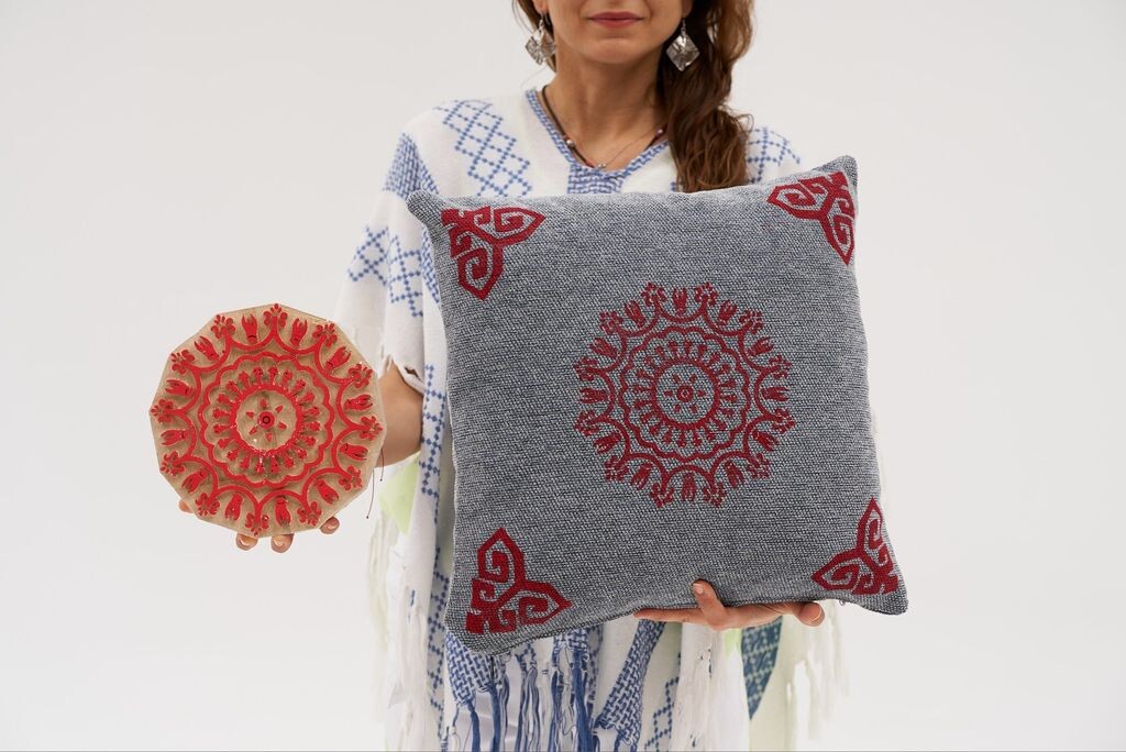 

Evila Originals, Aka Moyo - Dark Grey, чехол на подушку, темно-серый, 100% ШЕНИЛ, 50 x 50 см