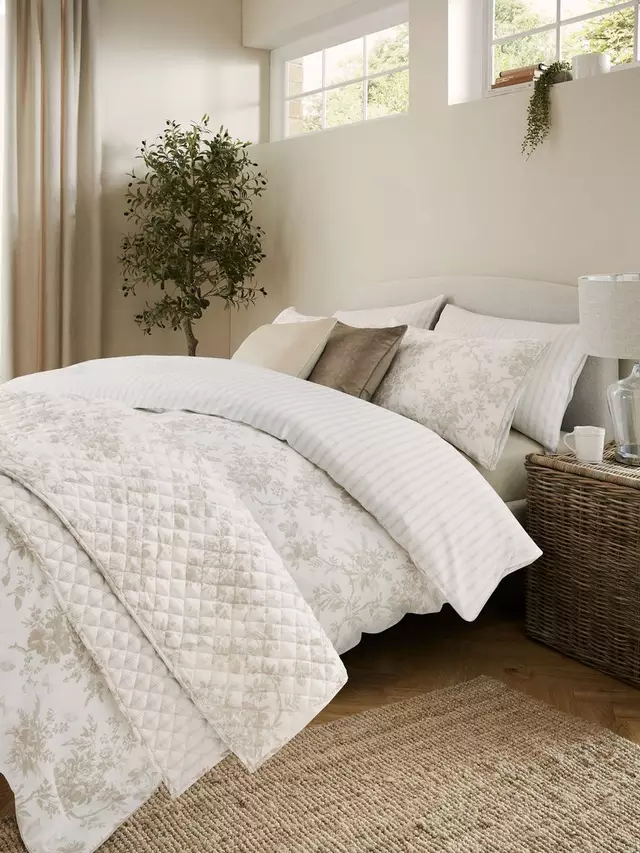 

Комплект пододеяльников Laura Ashley Walled Garden Duvet, цвет dove grey