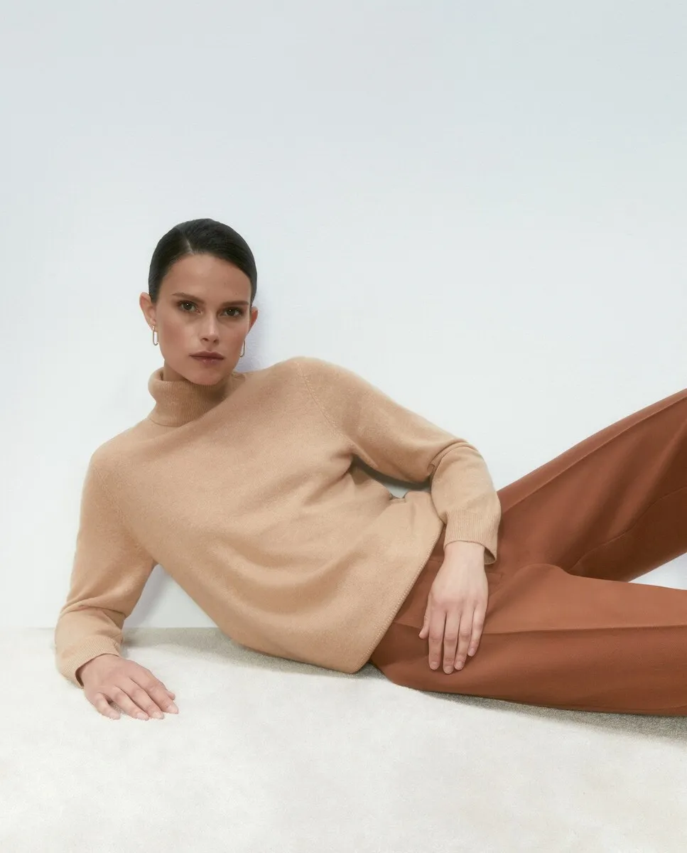 

Кашемировый женский свитер с высоким воротником Woman El Corte Inglés, цвет Camel