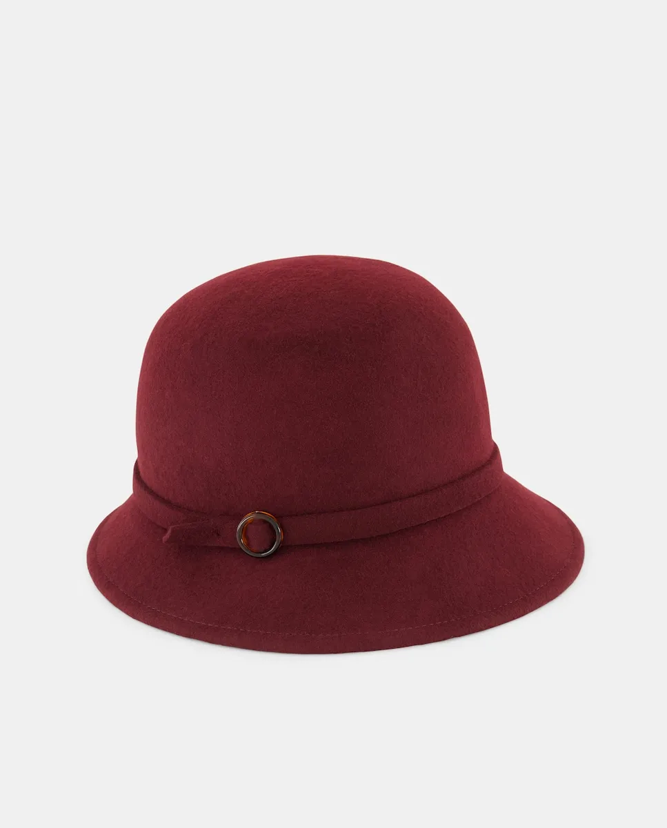 

Тканевая шапка с пряжкой Latouche, бордовый