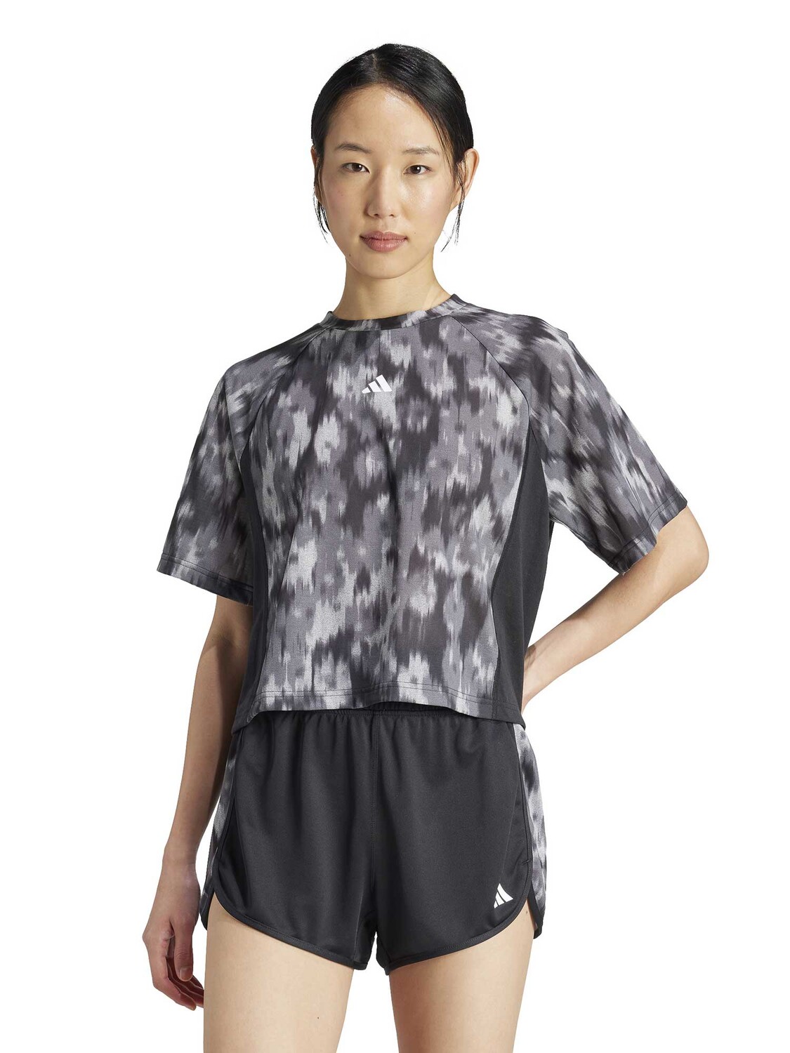 

Футболка Adidas Performance Train Essentials Allover Print Flower, черный