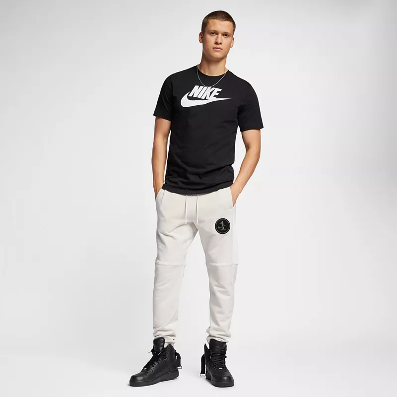Мужская футболка Nike Sportswear Icon Futura с рисунком, черный/белый — фото 3