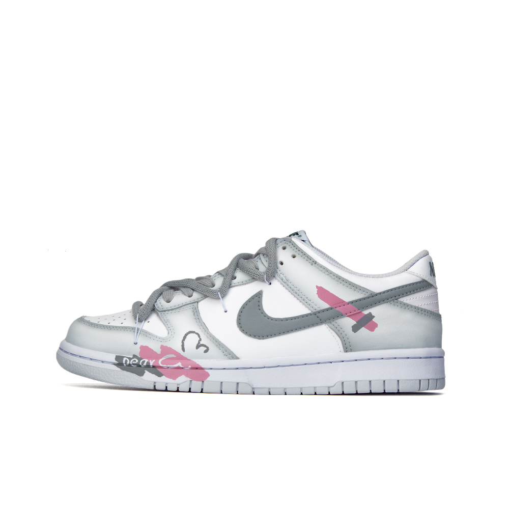 

Кроссовки Nike Dunk Skateboarding Shoes Women's Low-top White/gray, светло-серый