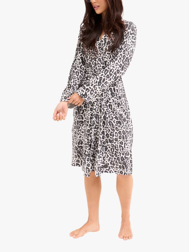 

Халат из бамбуковой ткани с леопардовым принтом Pretty You London, Luxe Leopard