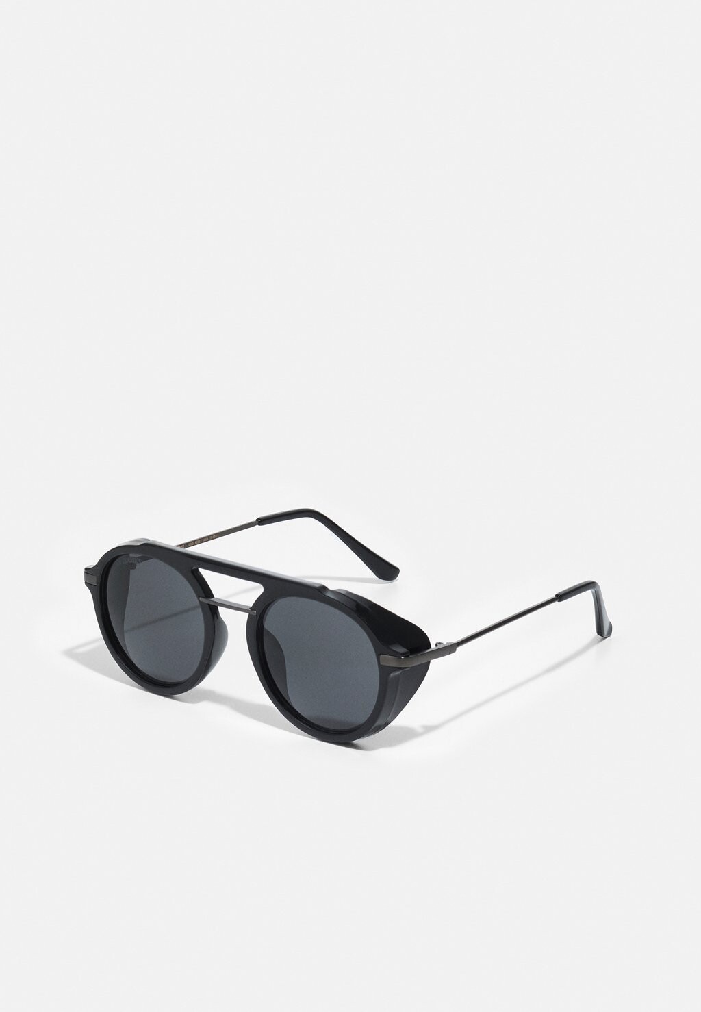 

Солнцезащитные очки SUNGLASSES JAVA UNISEX Urban Classics, цвет black/gunmetal
