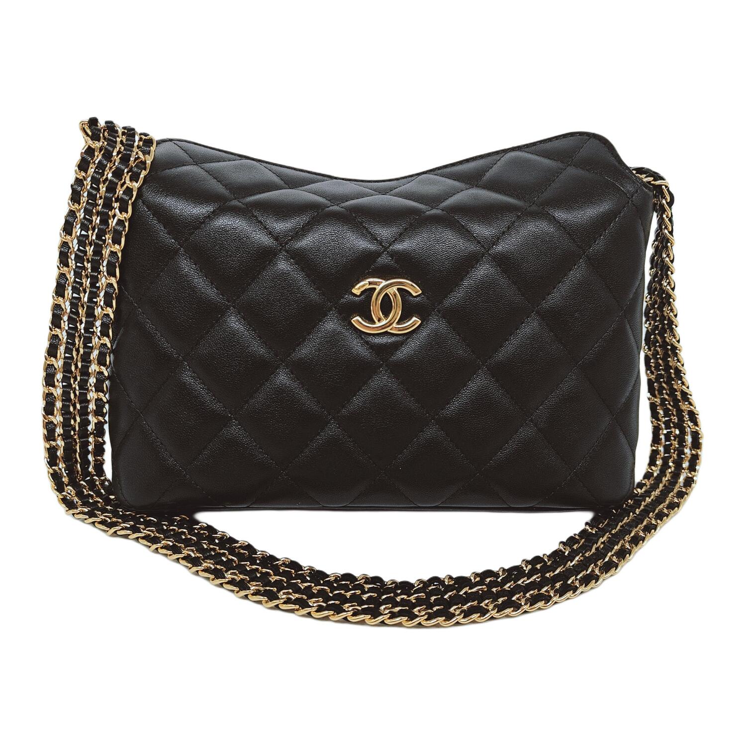 

CHANEL Блестящая кожаная сумка через плечо