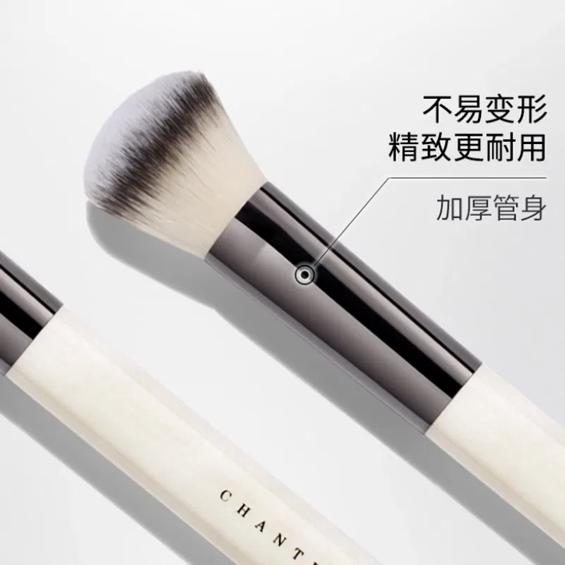 Кисть для контурирования Chantecaille Contour Soft — фото 3