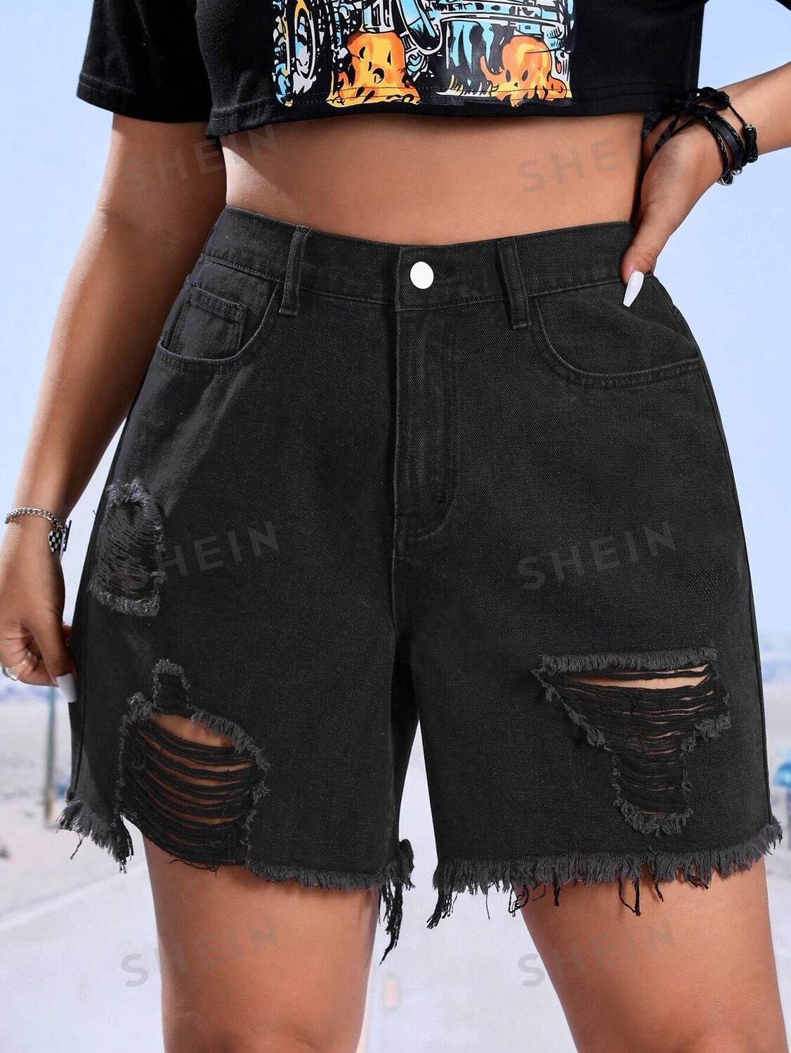 

EZwear Plus Рваные джинсовые шорты Shein, черный