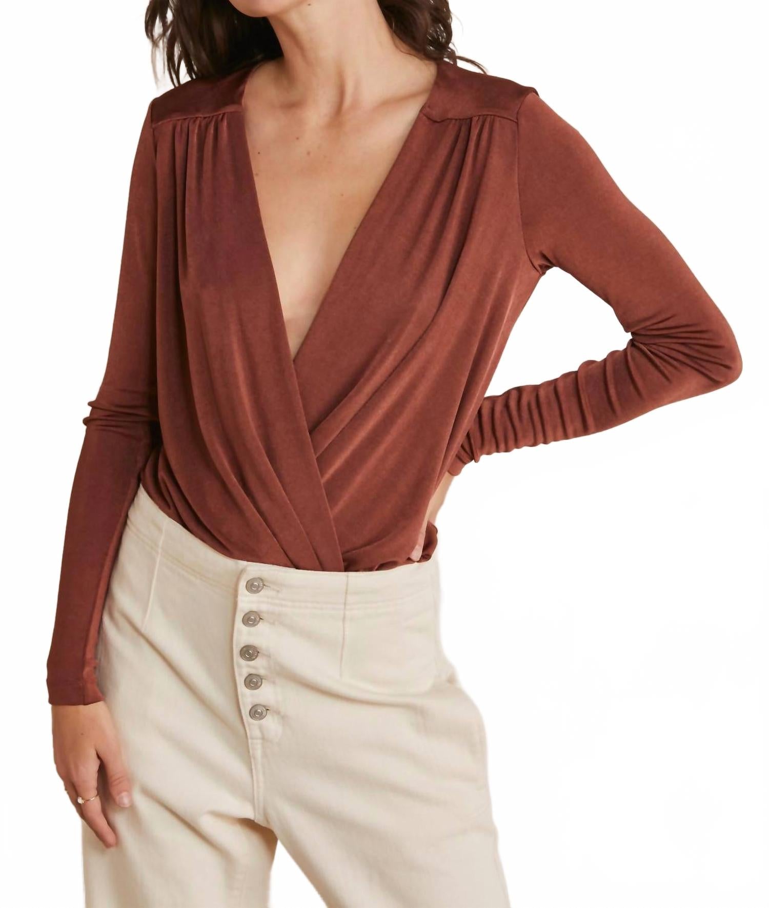 

Боди Turnt с длинными рукавами и V-образным вырезом в Месе Free People, Mesa