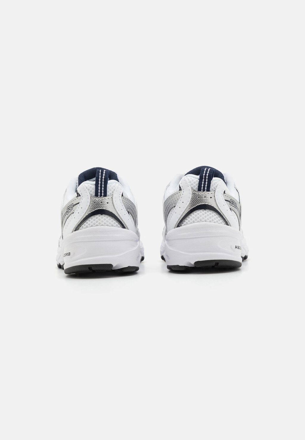 Низкие кроссовки 530 Unisex New Balance, цвет grey/white/silver-coloured — фото 3