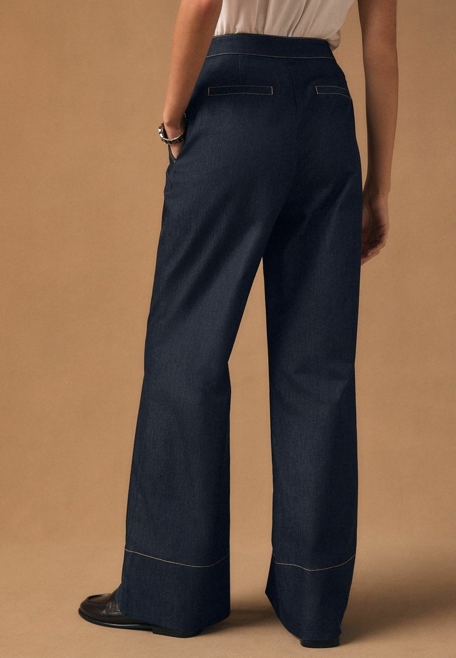Брюки Next WITH GOLD BUTTON DETAILING ., Denim/Blue — фото 3