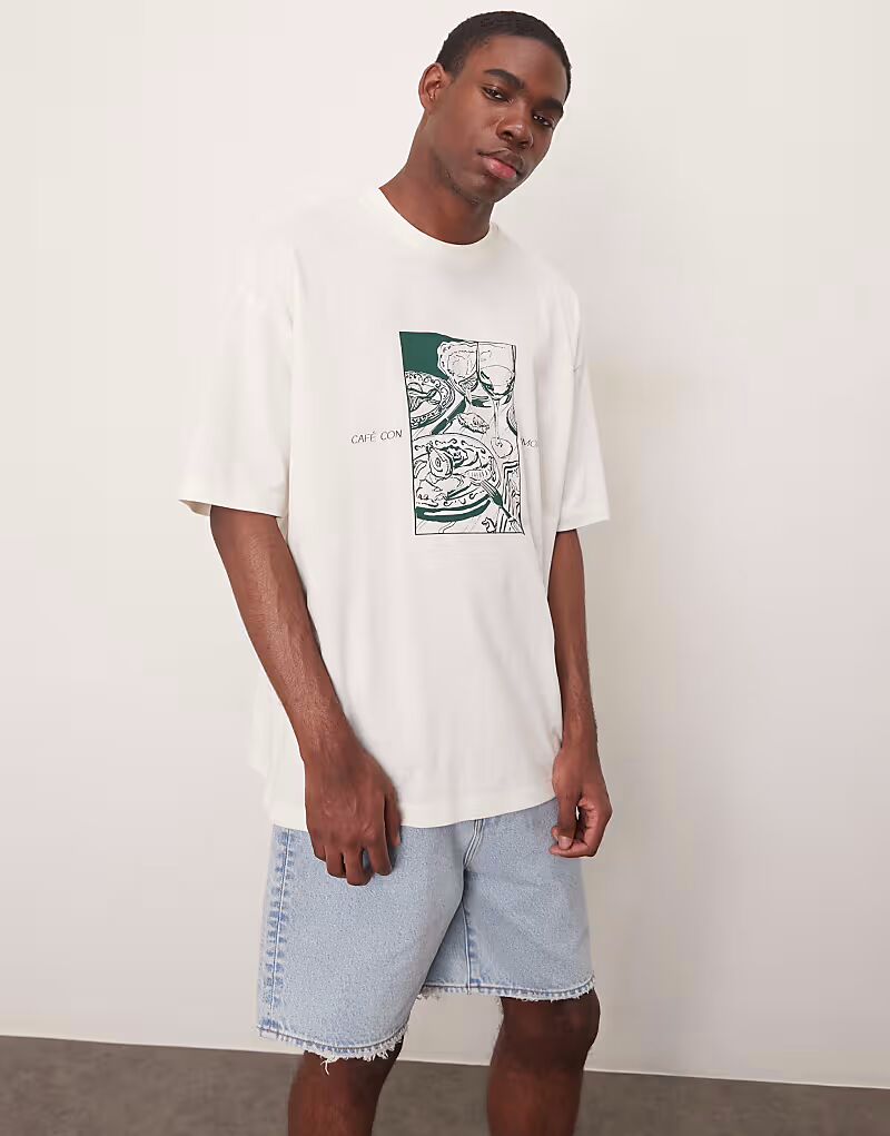 

Футболка свободного кроя ASOS DESIGN с принтом кафе кремового цвета