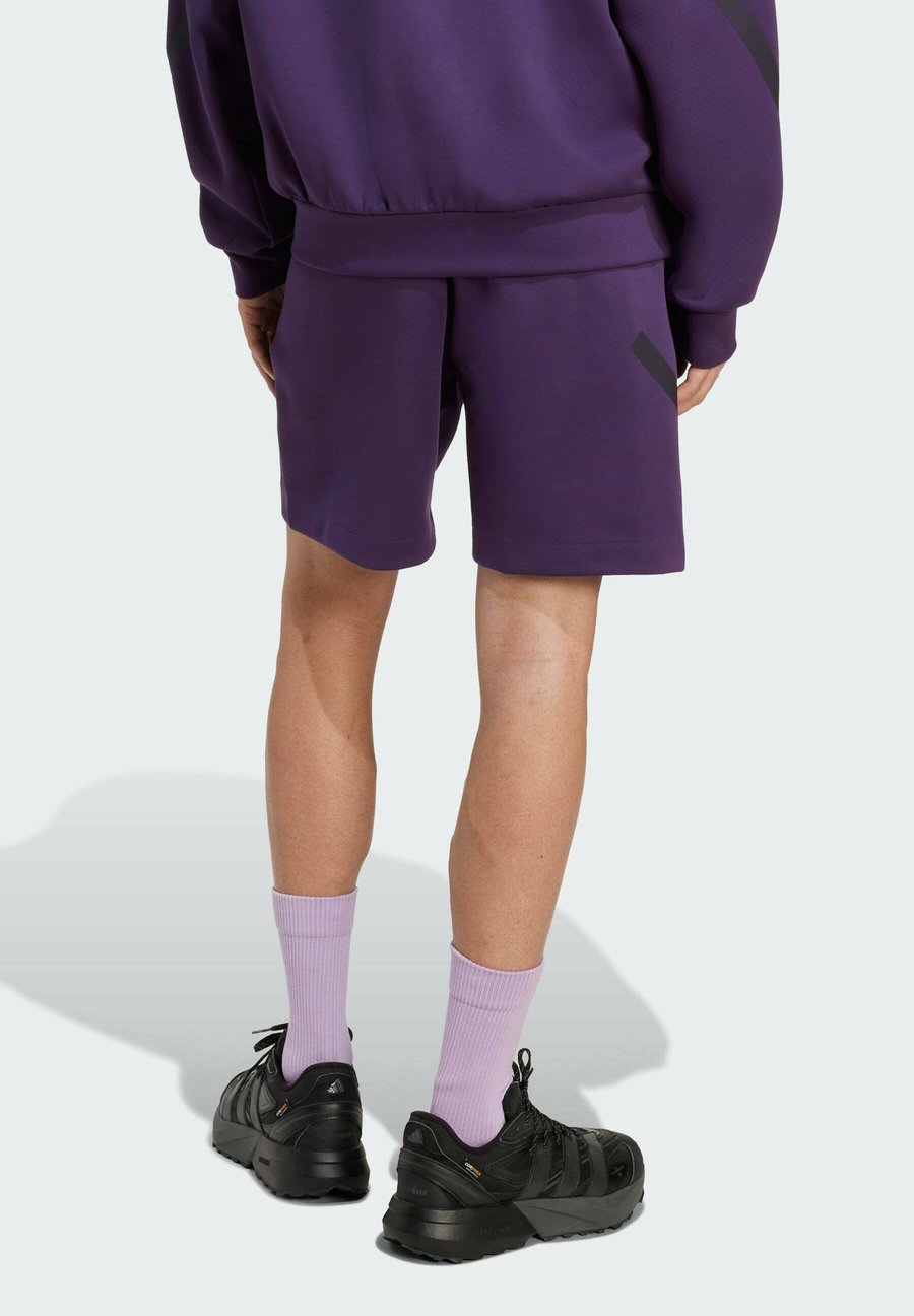 Спортивные шорты Adidas Sportswear M Z N E SHO, Aurora Plum/Purple — фото 2