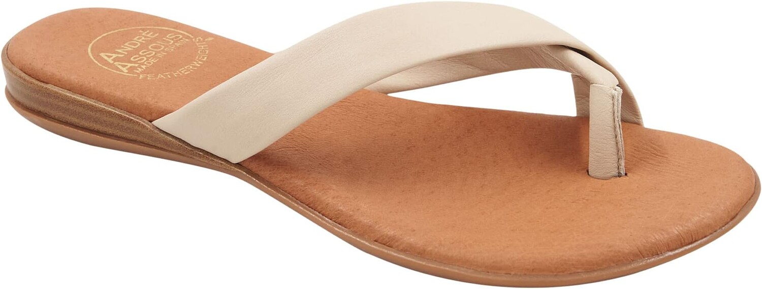 

Сандалии Andre Assous Nadiya Featherweight Flat Sandal, бежевый