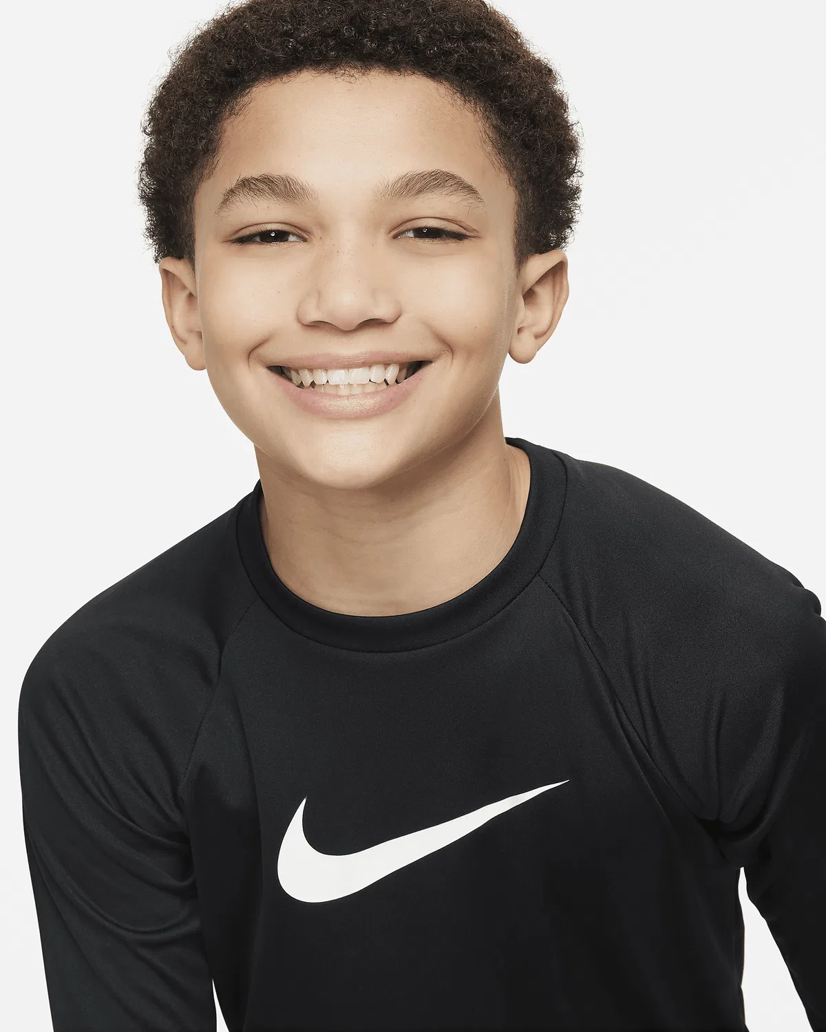 Детская (мальчиковая) длинная футболка Nike Swim Hydroguard Essential Dri-FIT UV, Black/White — фото 3