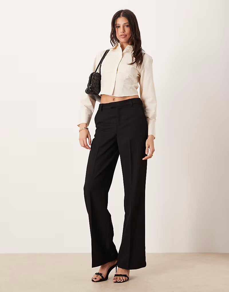 

Брюки Tall с широкими штанинами черного цвета Gina Tricot Tall