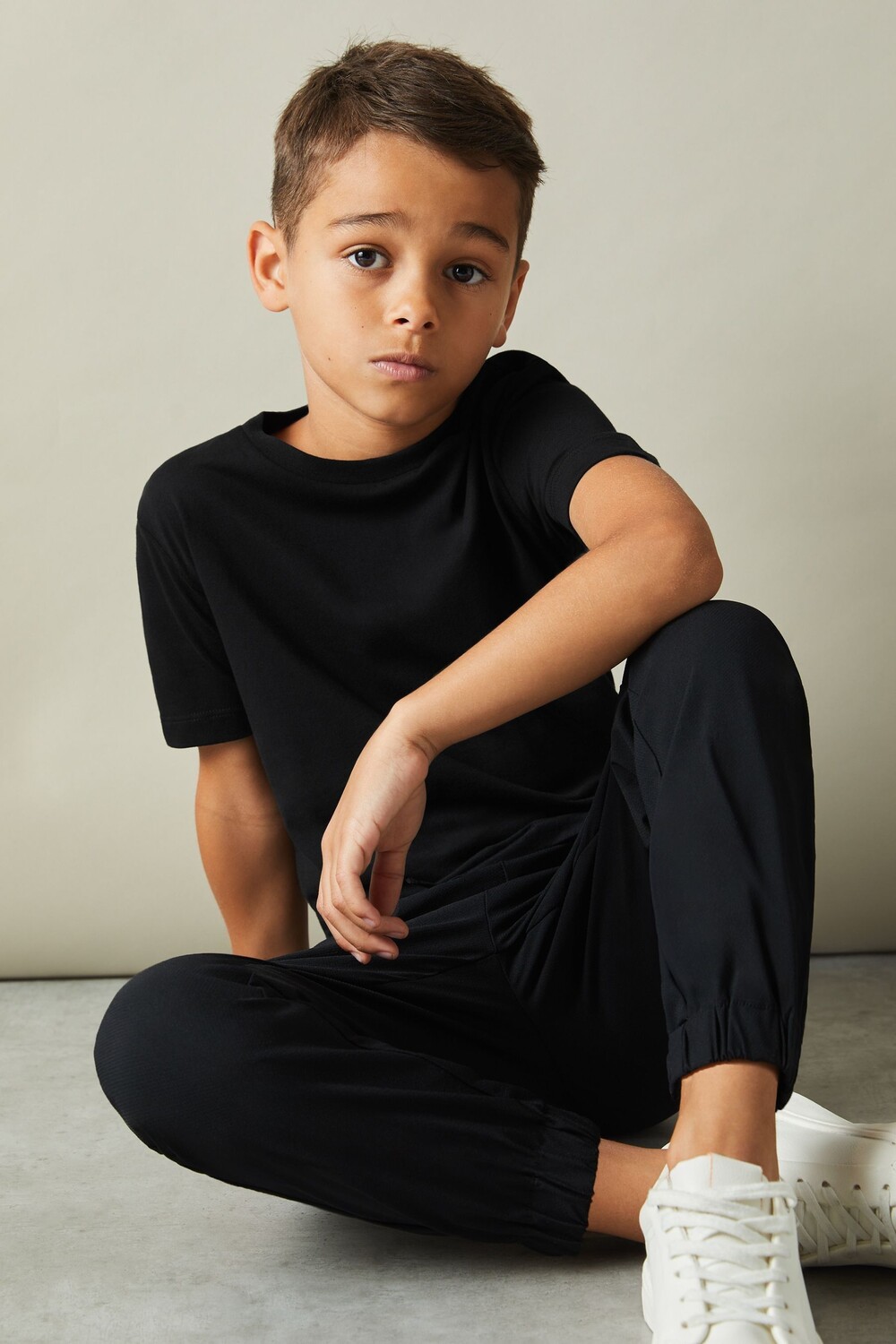 

Футболка Bless с круглым вырезом Reiss, черный