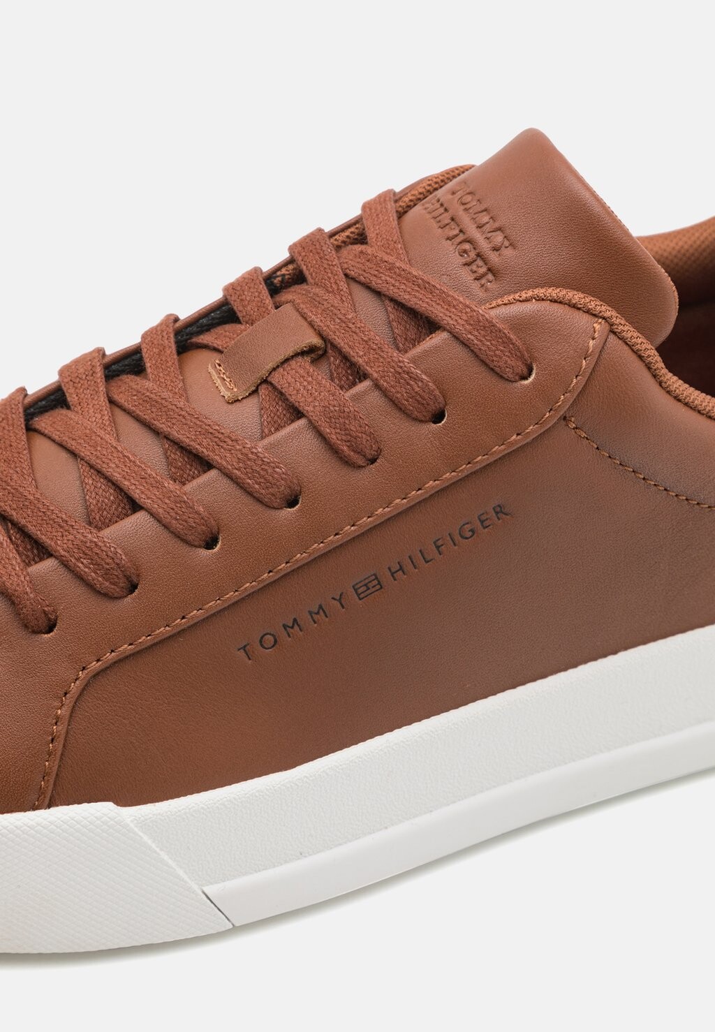

Кроссовки SEASONAL Tommy Hilfiger, цвет Cognac