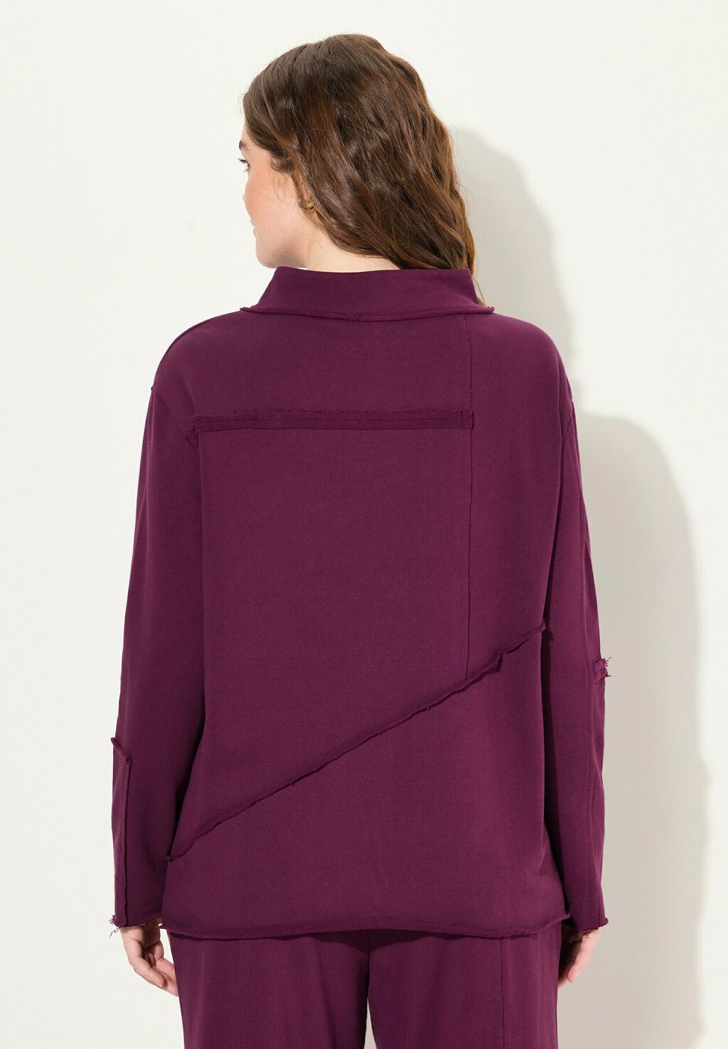 

Толстовка PATCH LOOK TURTLENECK Ulla Popken, цвет Berry