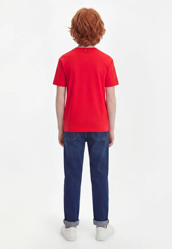 Базовая футболка с вышивкой флага и круглым вырезом. Tommy Hilfiger, Rapid Red — фото 2