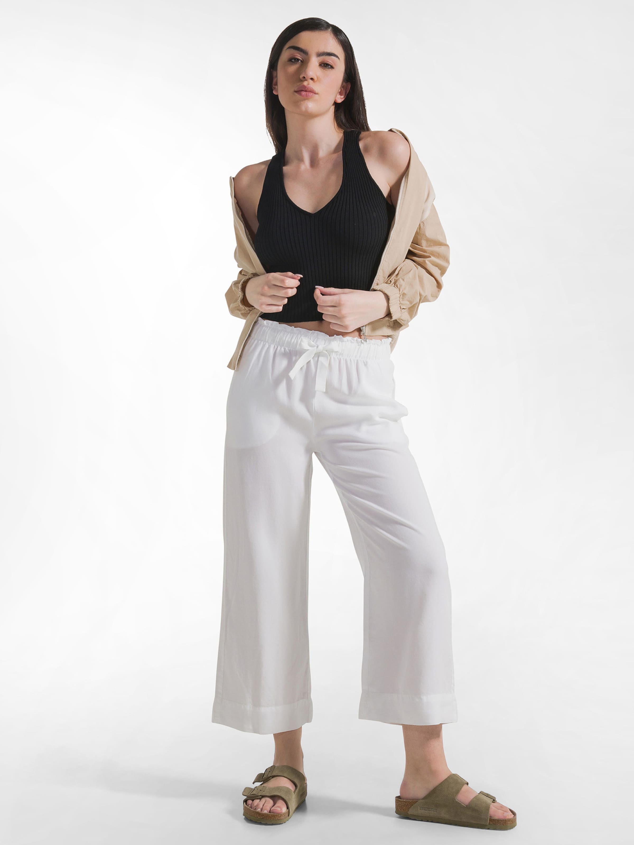 

DEHA Широкие брюки в белом цвете