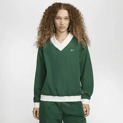 

Футболка Nike Sportswear Essential, цвет Gorge Green/Sail