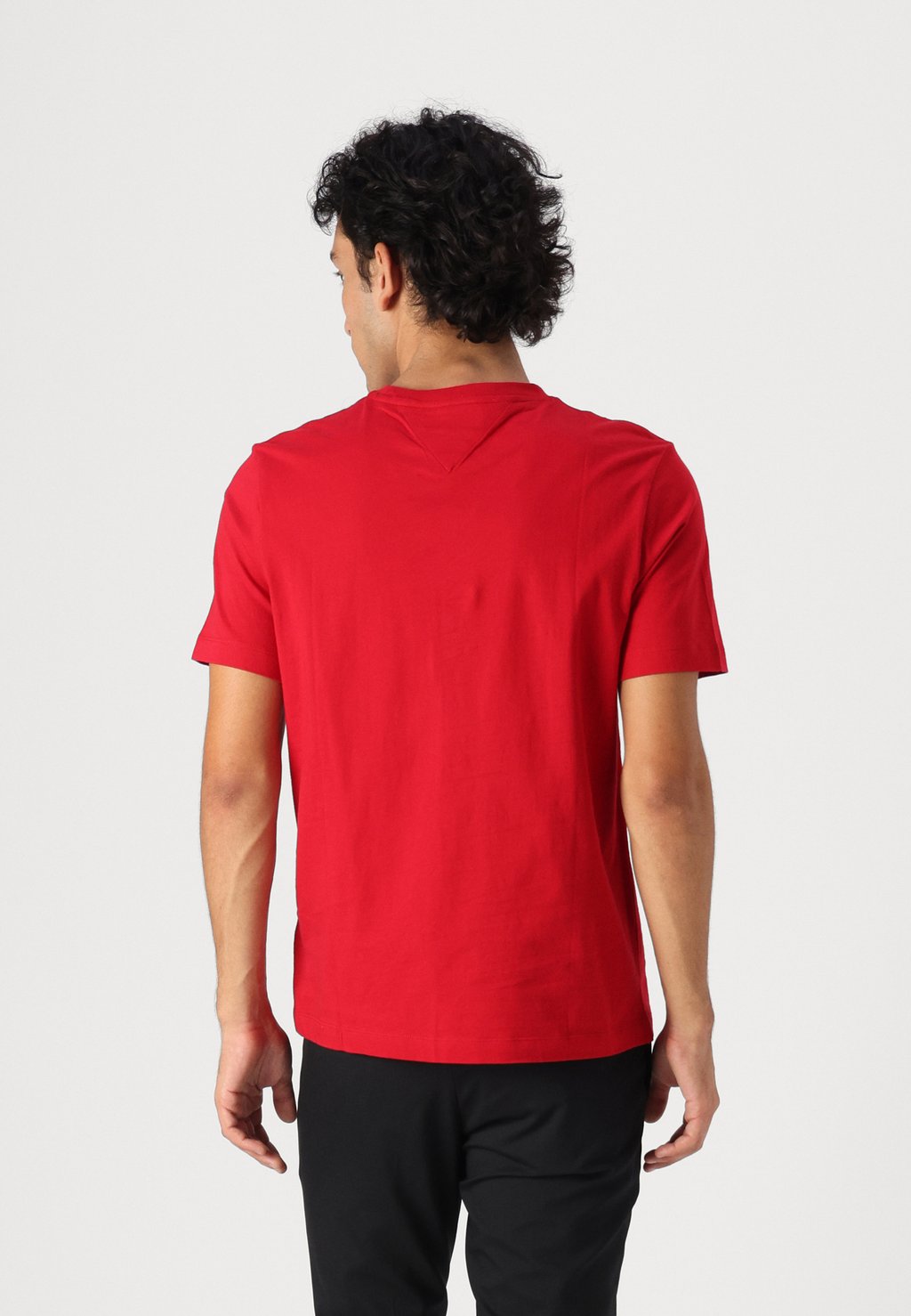 Базовая футболка SEASONAL FIT SOLID TEE Tommy Hilfiger, красный — фото 4