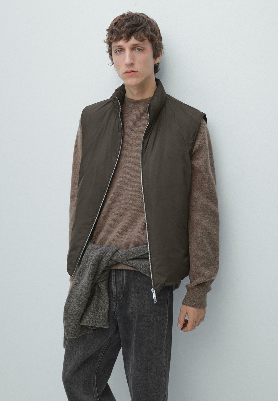 

Куртка Massimo Dutti WATER-REPELLENT ULTRA LIGHTWEIGHT GILET, Mottled Dark Brown