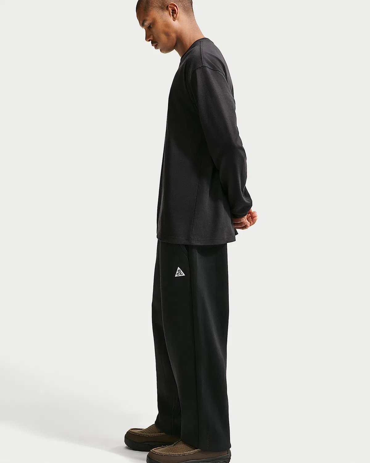 Штаны Nike ACG "Tuff Fleece", Black/Summit White — фото 4