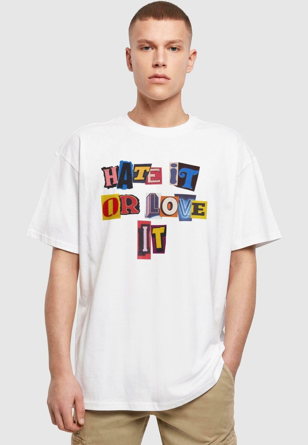 

Футболка с принтом Hate It Or Love It Upscale by Mister Tee, белый