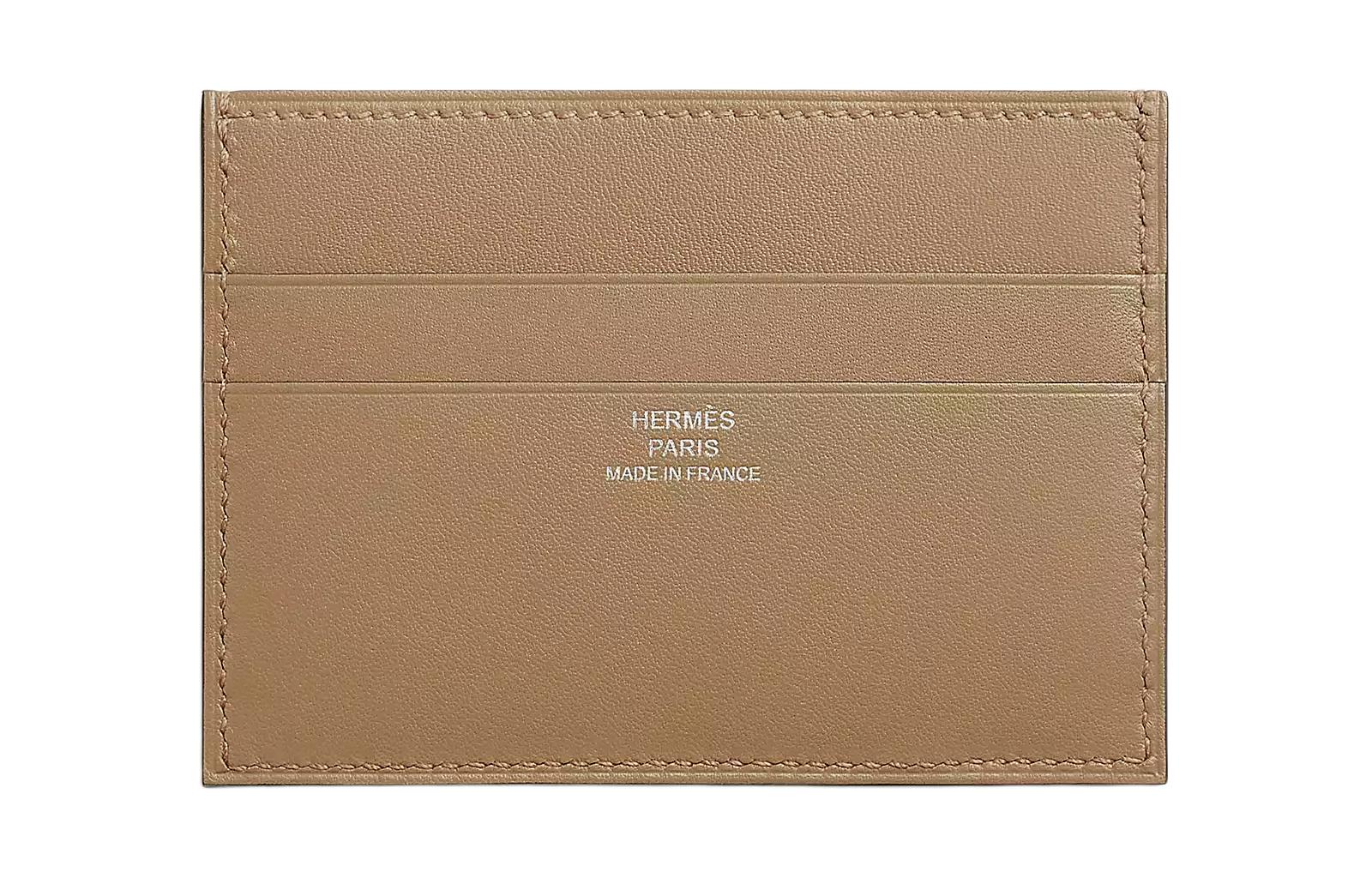 

Кардхолдер женский Cheval Picto Evercolor & Tadelakt Calfskin цвета пыли с карамельным оттенком HERMES