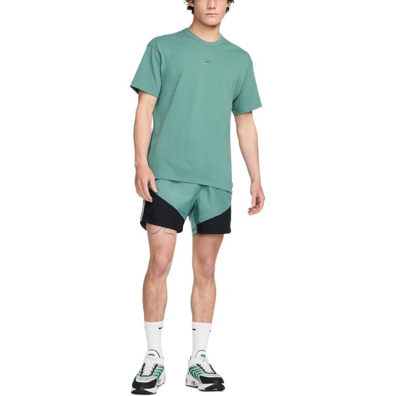 

Одежда Футболка мужская зеленая Nike, зеленый