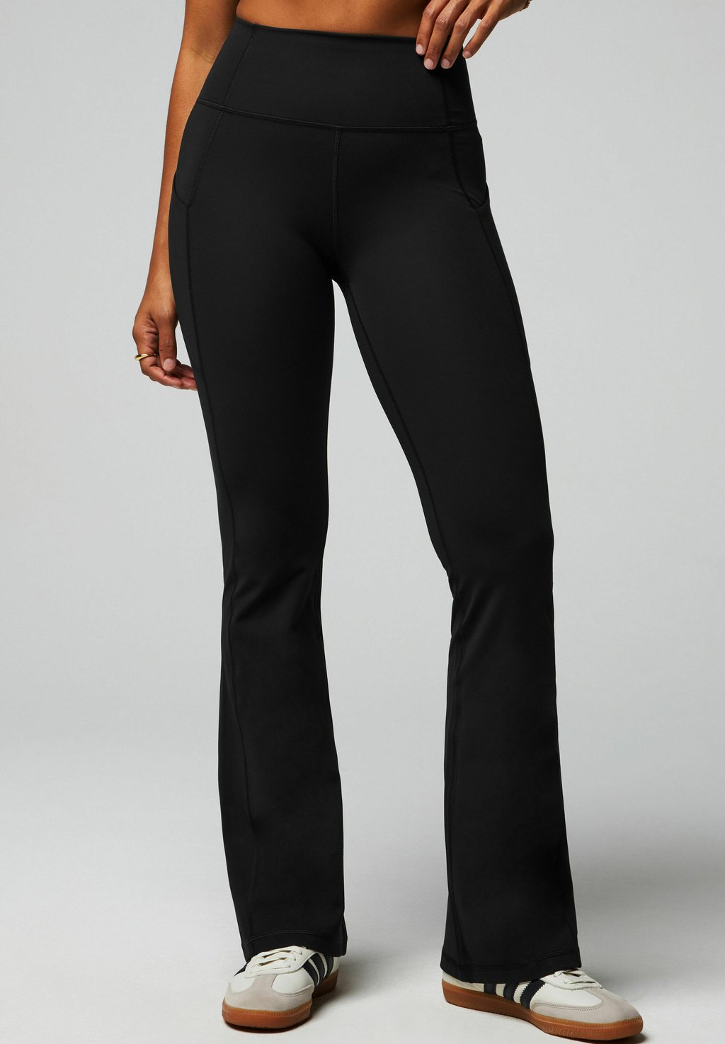 

Леггинсы Fabletics, черный