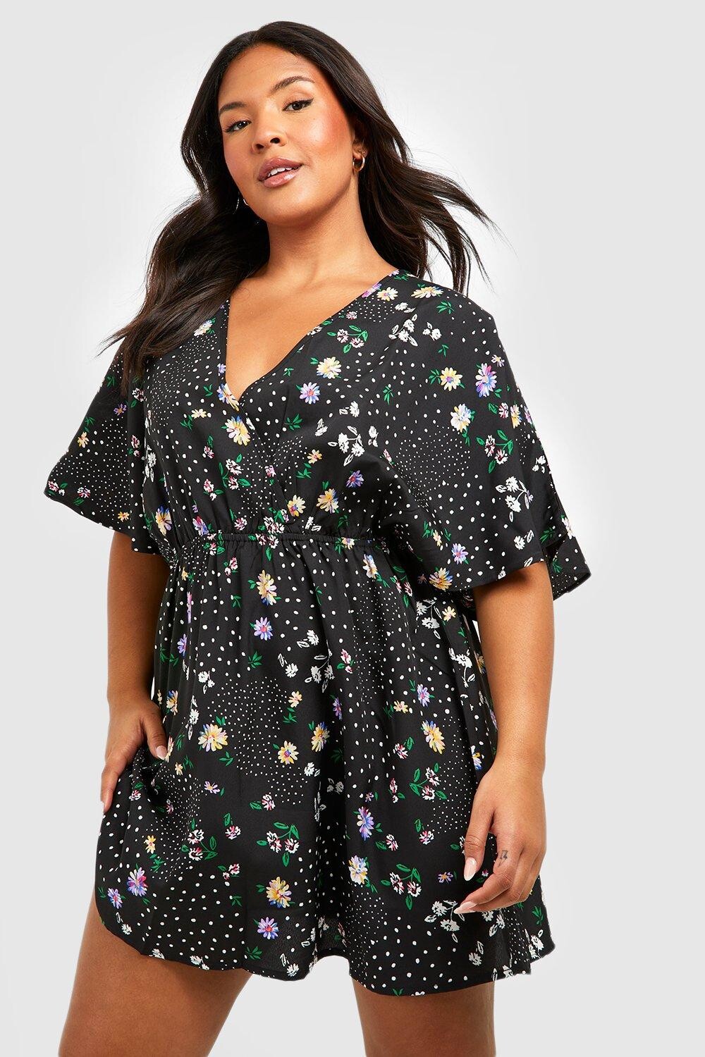 

Платье с запахом и смешанным цветочным платьем Boohoo, черный